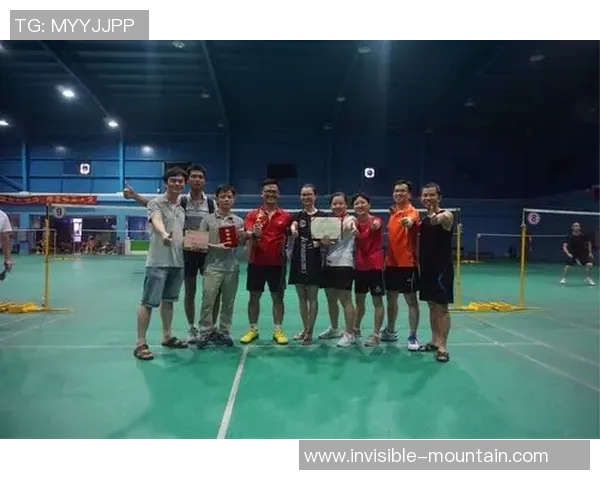 南京羽毛球队的团队协作精神与训练实践探讨