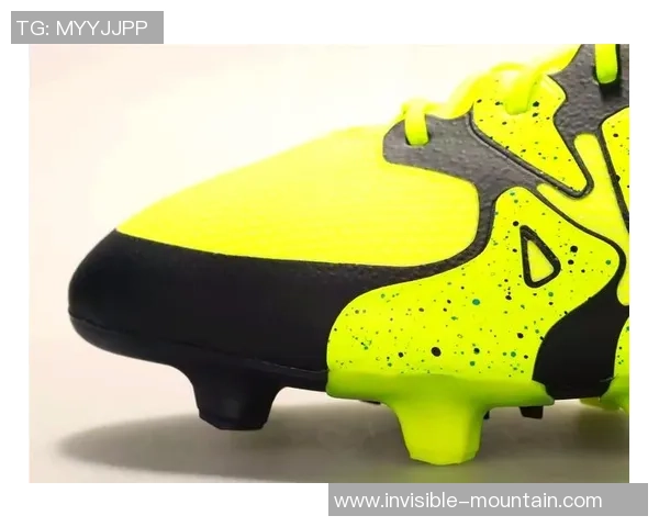 探索足球鞋高端市场的趋势与创新设计助力运动员表现提升